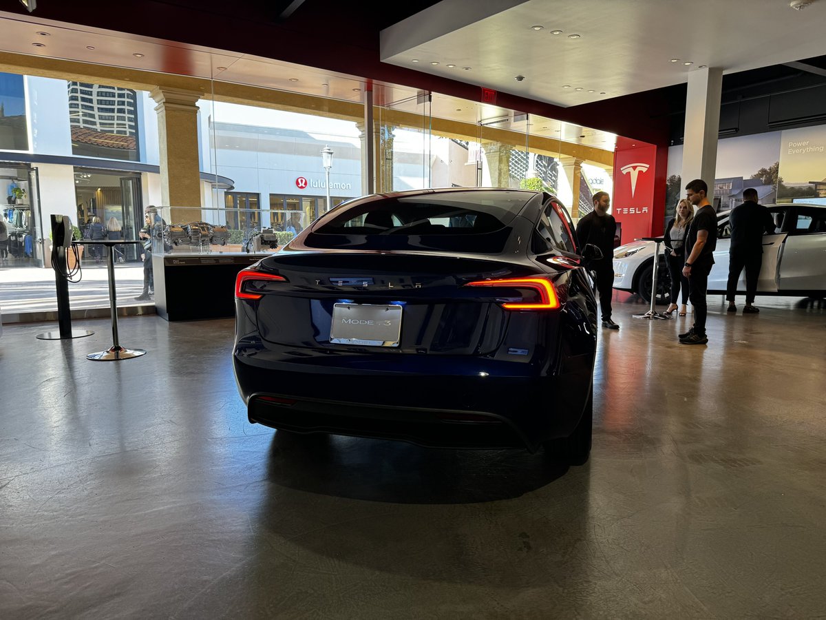 Whole Mars Catalog tweet media