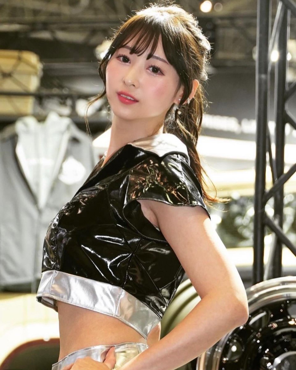 rio_shiraishi13's tweet photo. 今日から3日間 #東京オートサロン2024 出演です🚗
 #トピー実業 さんのブースに立ってます！
ぜひお立ち寄りください(*^^*)✨️
ブースに立っている時間などは、Twitterやインスタのストーリーでお知らせします🌸
インスタもぜひフォローしてね🙋‍♀️
 #白石理桜 https://t.co/XVP27Gg1gn