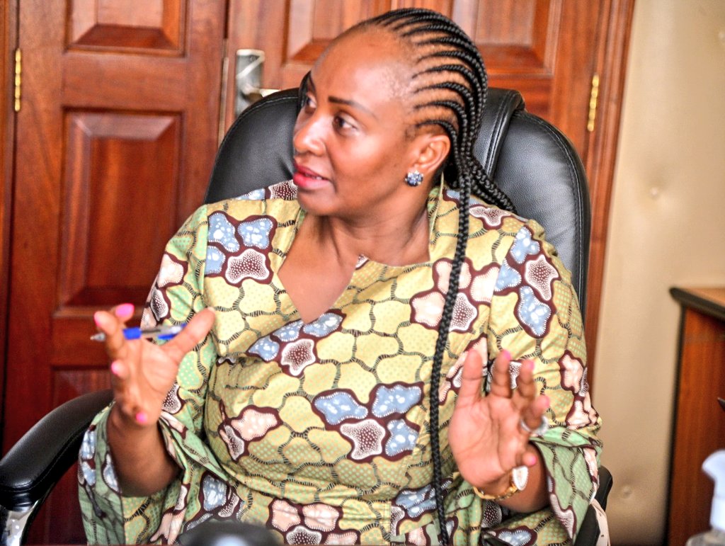 TardaKE's tweet image. 3: In attendance was the Senior Advisor and Head of Economic Transformation Agenda Dr. Augustine Cheruiyot, TARDA Team led by M.D. Mr. Liban Roba @Roba_Liban_Duba, @AgriAllAfrica Director Priscilla Motlhako as well as leadership from @RERECMashinani, @NYS_Ke and @KeRRA_Ke. #TDIP