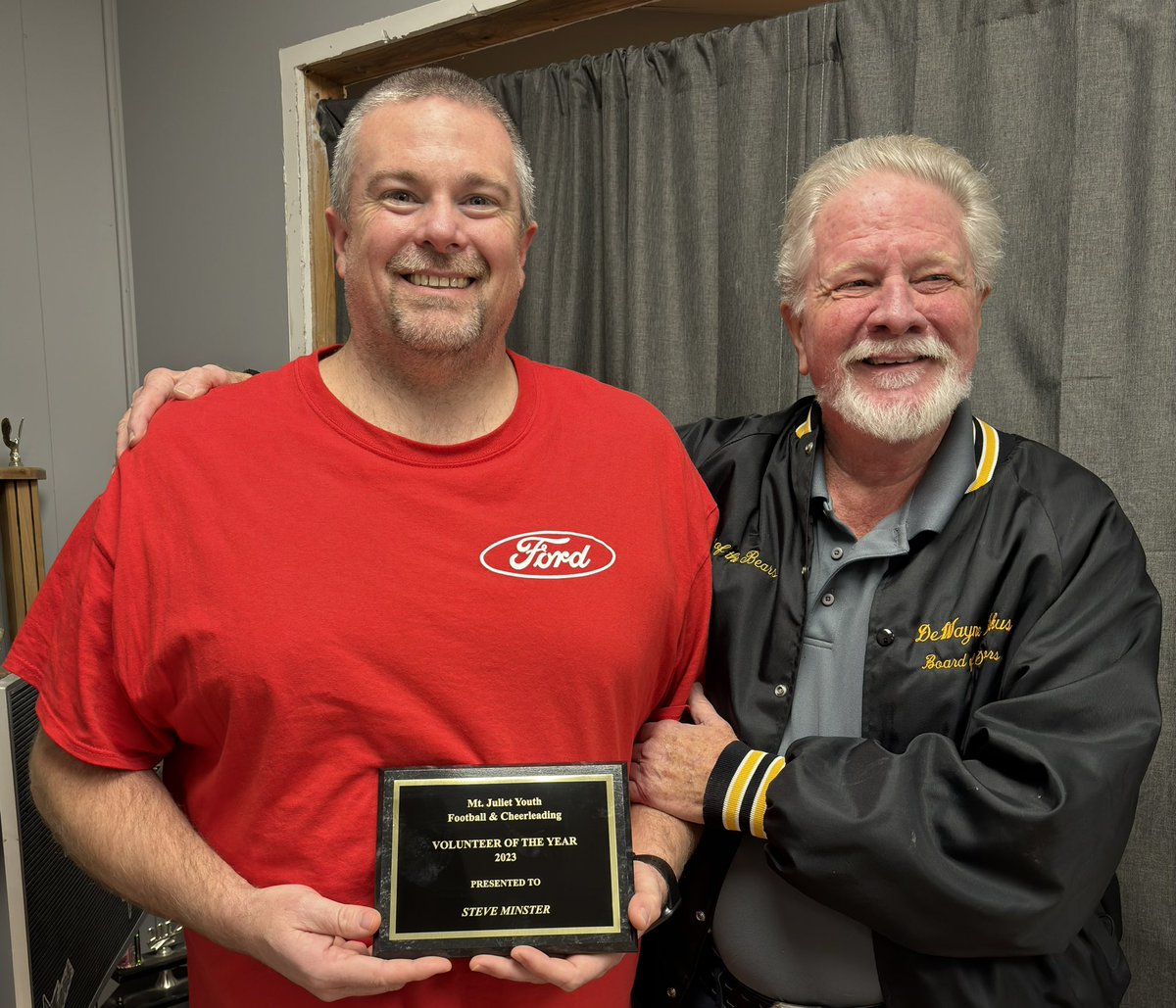 Congratulations to Michelle Miles and Jeff Williams for being selected as the 2023 Ron Mang Service Award Co-Honorees. (Jeff not pictured)
Congratulations to Steve Minster for being selected as the 2023 Volunteer of the Year. We are grateful for their dedication!