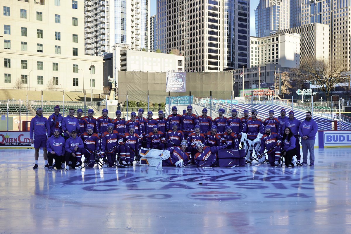 AmerksHockey's tweet photo. Whole squad lookin’ fresh. https://t.co/STFeStBZrv
