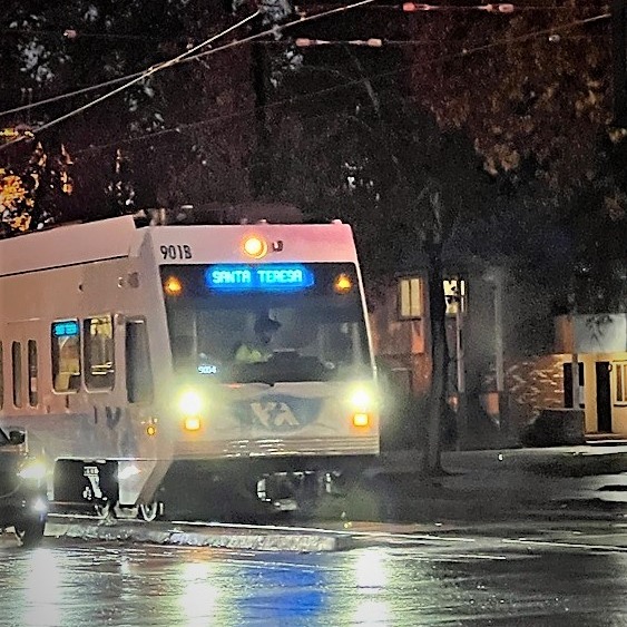 SCCgov's tweet image. If you or someone you know, needs to escape the cold, the @VTA is providing free rides to warming centers through tomorrow, Jan. 12. Find times and locations at emergencymanagement.sccgov.org/residents/cold….