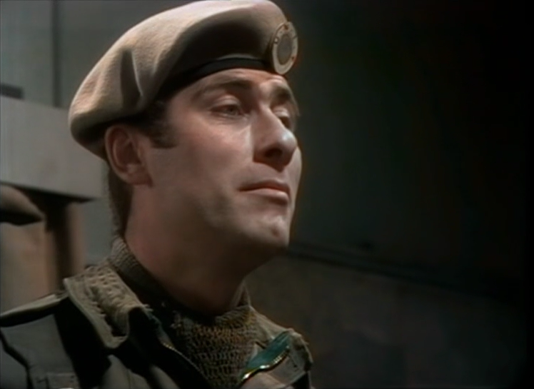 DWUDatabase's tweet photo. "Benton, you're supposed to be suffering from severe concussion" I appreciate what they are gong for, but even if you let Benton go on the mission would you allow him to lead a team? #DoctorWho #MindofEvil https://t.co/wD0e9bZK46