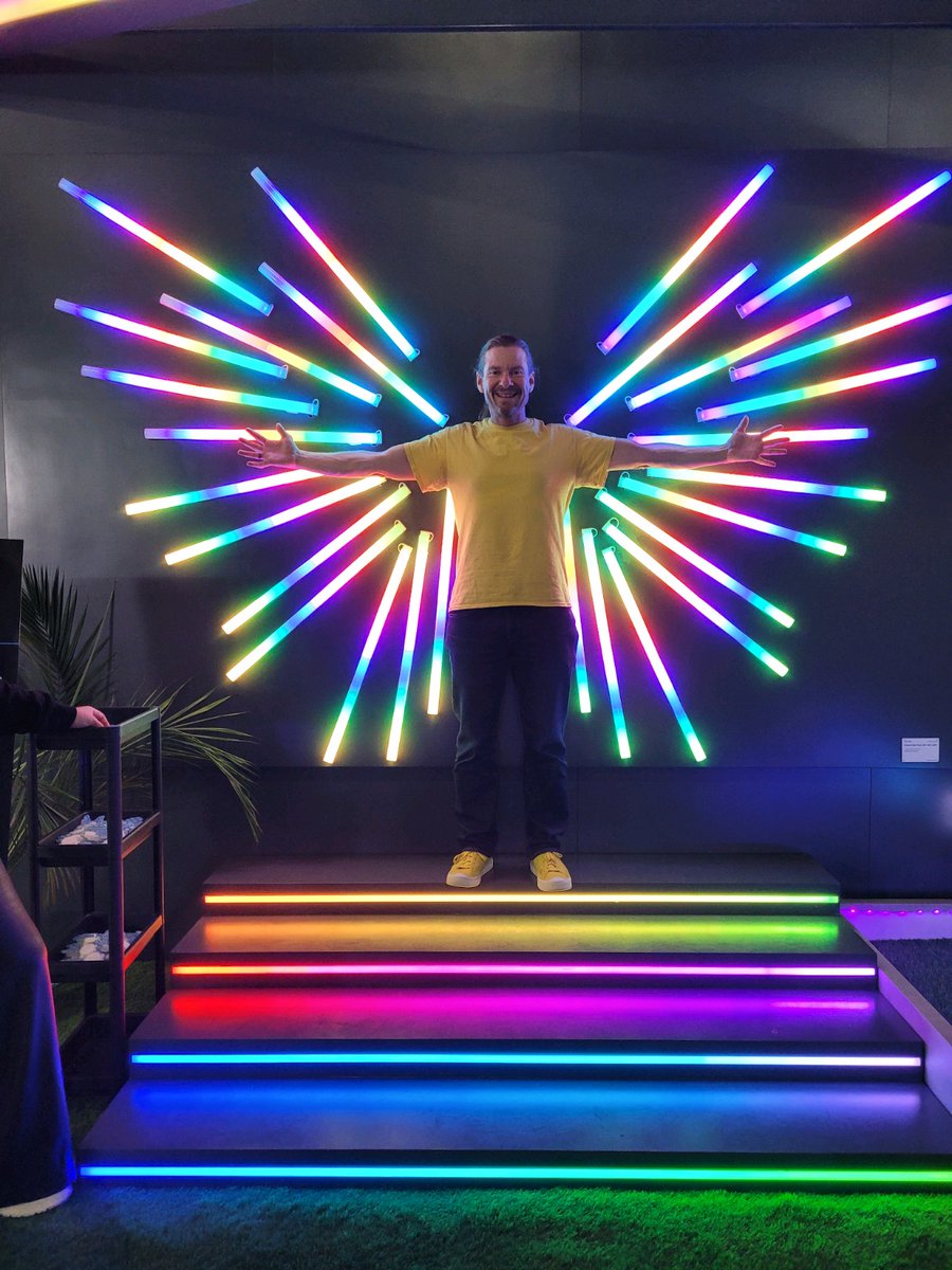tonywinders's tweet photo. Spread your wings @goveeofficial! #GoveeCES2024 #yellow https://t.co/Chk5ejCFlW