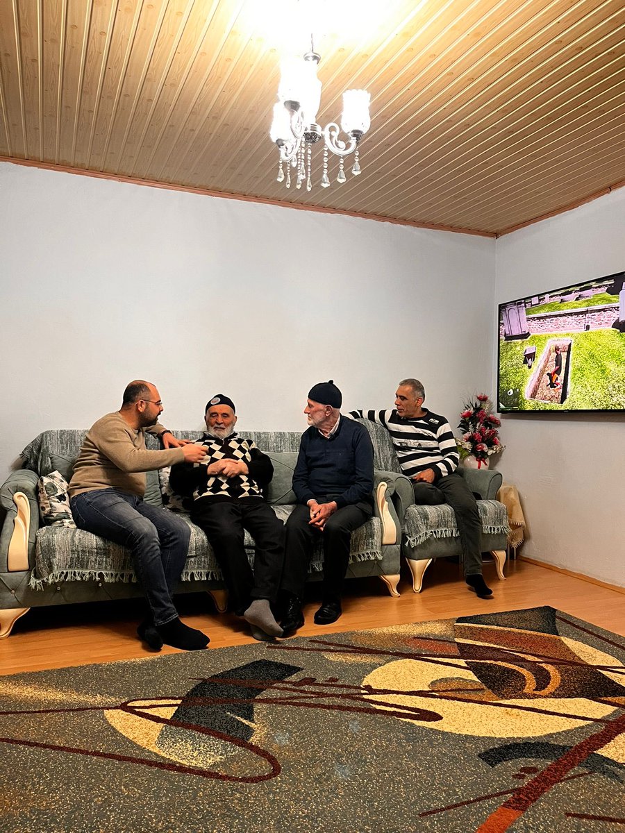 🇹🇷Komşum Nasılsın🇹🇷
Elbette olur, birlikte olur
Bizlere hanelerini açan ve dinleme nezaketinde bulunan kıymetli hemşehrilerimize , çok teşekkür ediyorum.Birlikte yönetiyoruz. Gönülden gönüllere köprüler kurmaya devam ediyoruz. Biz çok mutluyuz… <a href="/dbdevletbahceli/">Devlet Bahçeli</a>  
<a href="/MHP_Bilgi/">MHP</a>