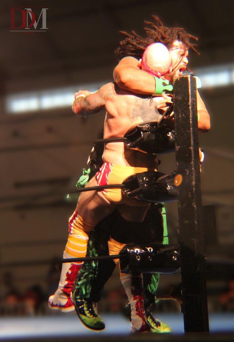 DDMartinImages's tweet photo. @AlmostBirthday @ReddickRules @IAProWrestling @cswwrestlingkc @DawgFilt Oh hey guys, I'll try to do better and make you proud from now on.  
#2024 https://t.co/NUAw7w0BSN