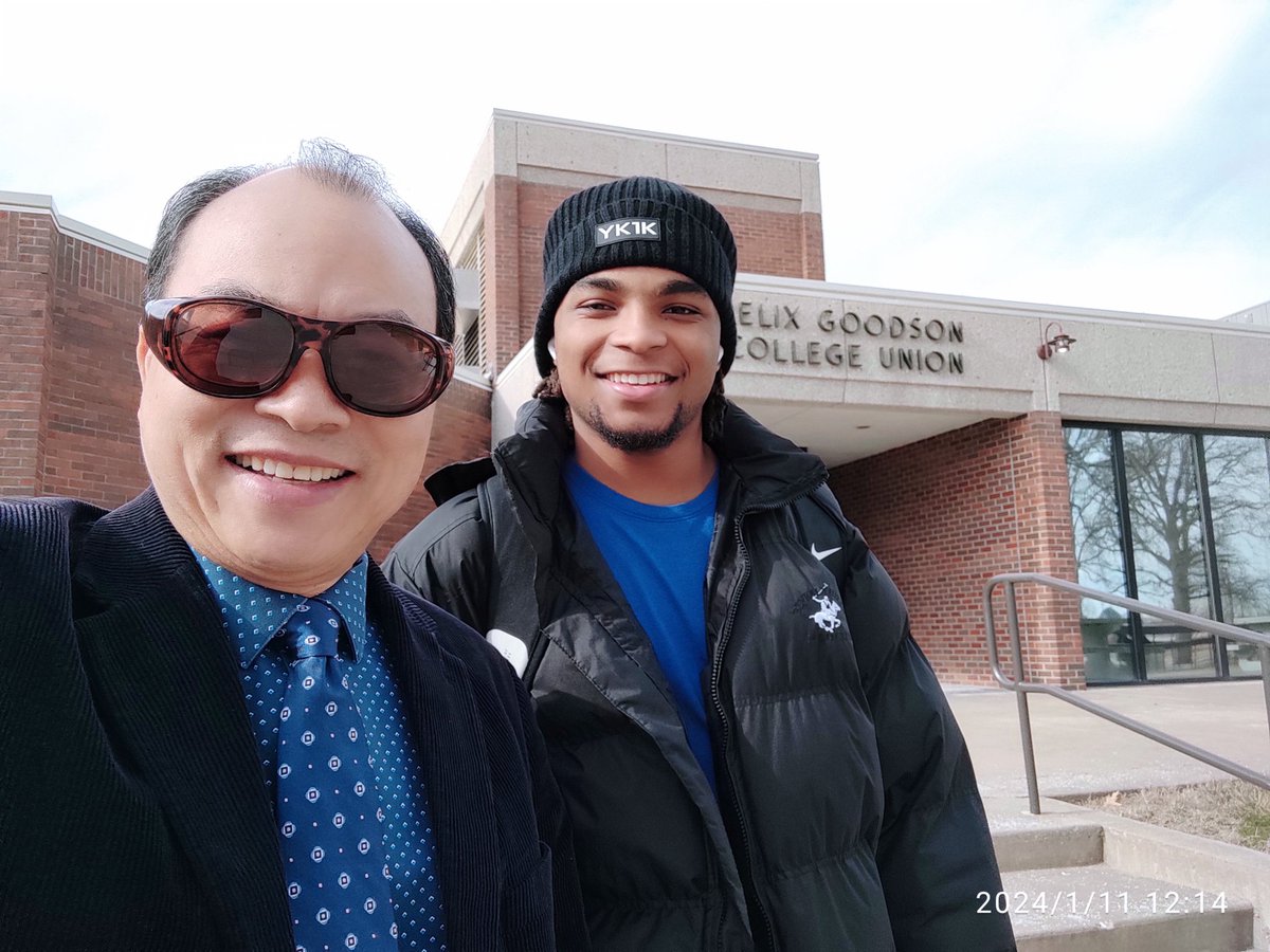 drdvdus's tweet photo. Love our cool students and colleagues at SBU #coolstudents #coolcolleagues #BlessedAndGrateful @drdvd https://t.co/3C1VnWPR5a