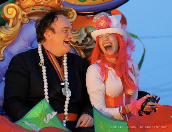 KnowSmallParts's tweet image. #TBT Riding in @KreweofOrpheus w #QuentinTarantino 2014. #DjangoUnchained #Pussyfooters #carnivaltime #carnivalseason #paradeseason #MardiGras #neworleansculture #neworleanslife #mardigrasneworleans #mardigrasparade #neworleansparade #TBThursday @blushball #KreweofOrpheus