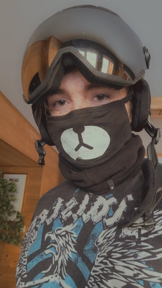 Spooksy_Boi's tweet photo. Ima snowboard boi 🥰
#spooksy #femboy https://t.co/3G75nHzsqp