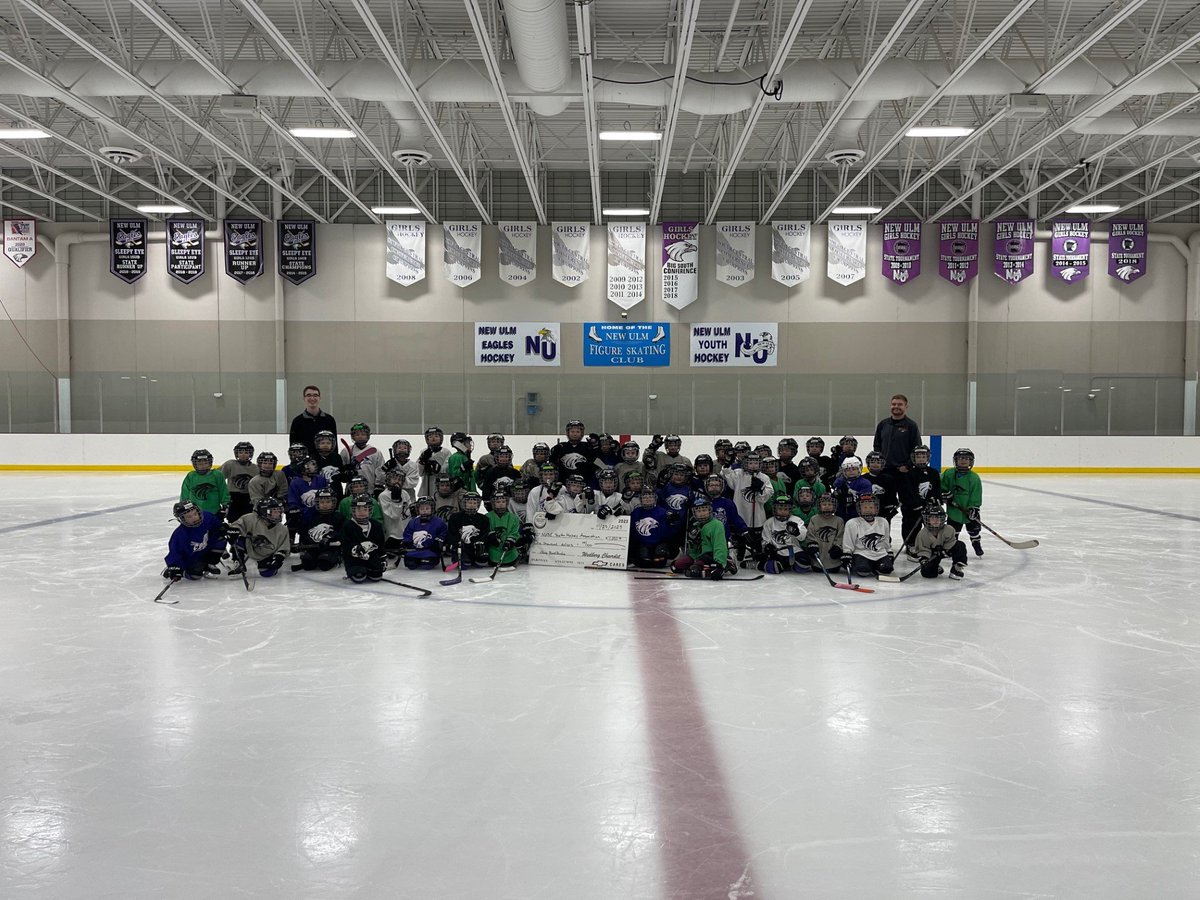 WeelborgChevy's tweet photo. It's that time of year again🏒
New Ulm Sleepy Eye Youth Hockey Test Drive Event!
Weelborg Chevrolet of New Ulm
Thursday, January 18th
8AM-6PM
$25 dollars per test drive will be donated to the New Ulm Sleepy Eye Youth Hockey Program
#weelborgchevroletofnewulm #testdriveevent https://t.co/qFRxCt99om