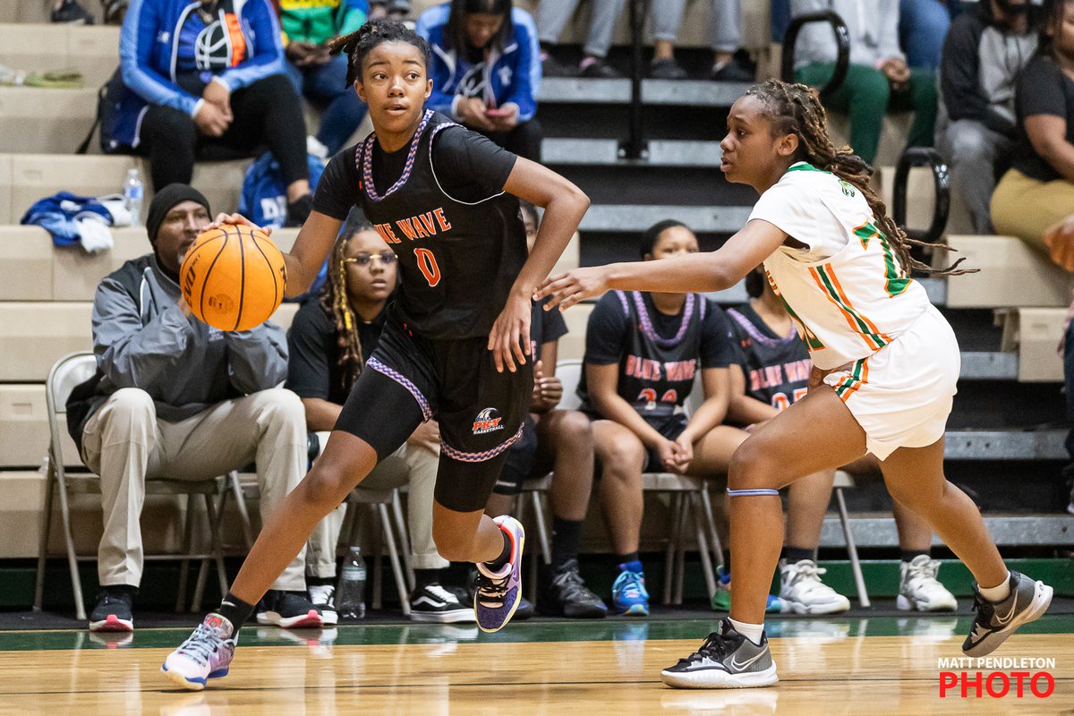 bymattpendleton's tweet photo. #FourFrames from the Eastside Rams vs PK Yonge girls varsity basketball game in Gainesville, FL.
📸 for @GainesvilleSun
@RowdyEHSRams @PKYBasketball #sports #basketball #preps https://t.co/sIdEPHTcV3