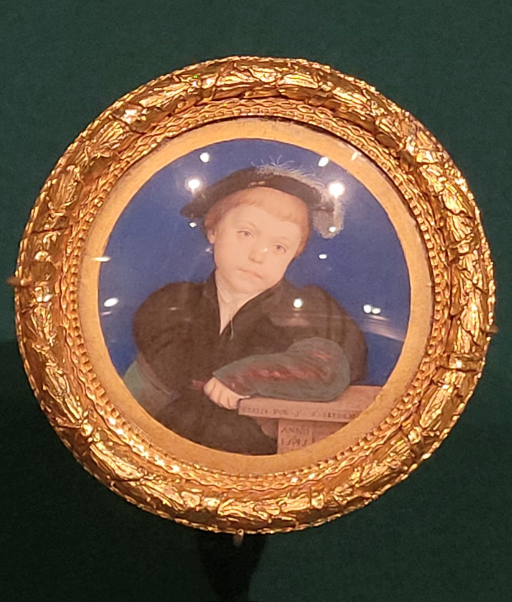 BrigitteUhrmann's tweet photo. #Holbein at the #Tudor Court exhibition at #QueensGallery. Though I own many illustrated biographies of Tudor personalities, I found some sketches and miniatures new to me. https://t.co/M6dPSOfiOt