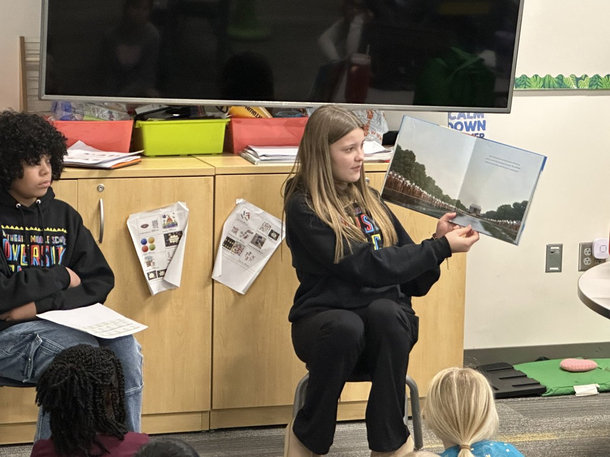 More pics of @NGMSgators 7th Grade Diversity Council members MLK Day of Service field trip <a href="/DavidsonComets/">Davidson Elementary</a> and <a href="/ChouteauSchool/">Chouteau Elementary School</a>! #MLKDay2024