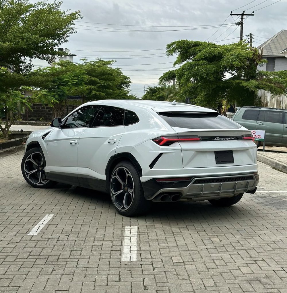 Kinglamarr___'s tweet photo. Think of this car before you sleep 🫵🏽 https://t.co/6i1yxexi2l