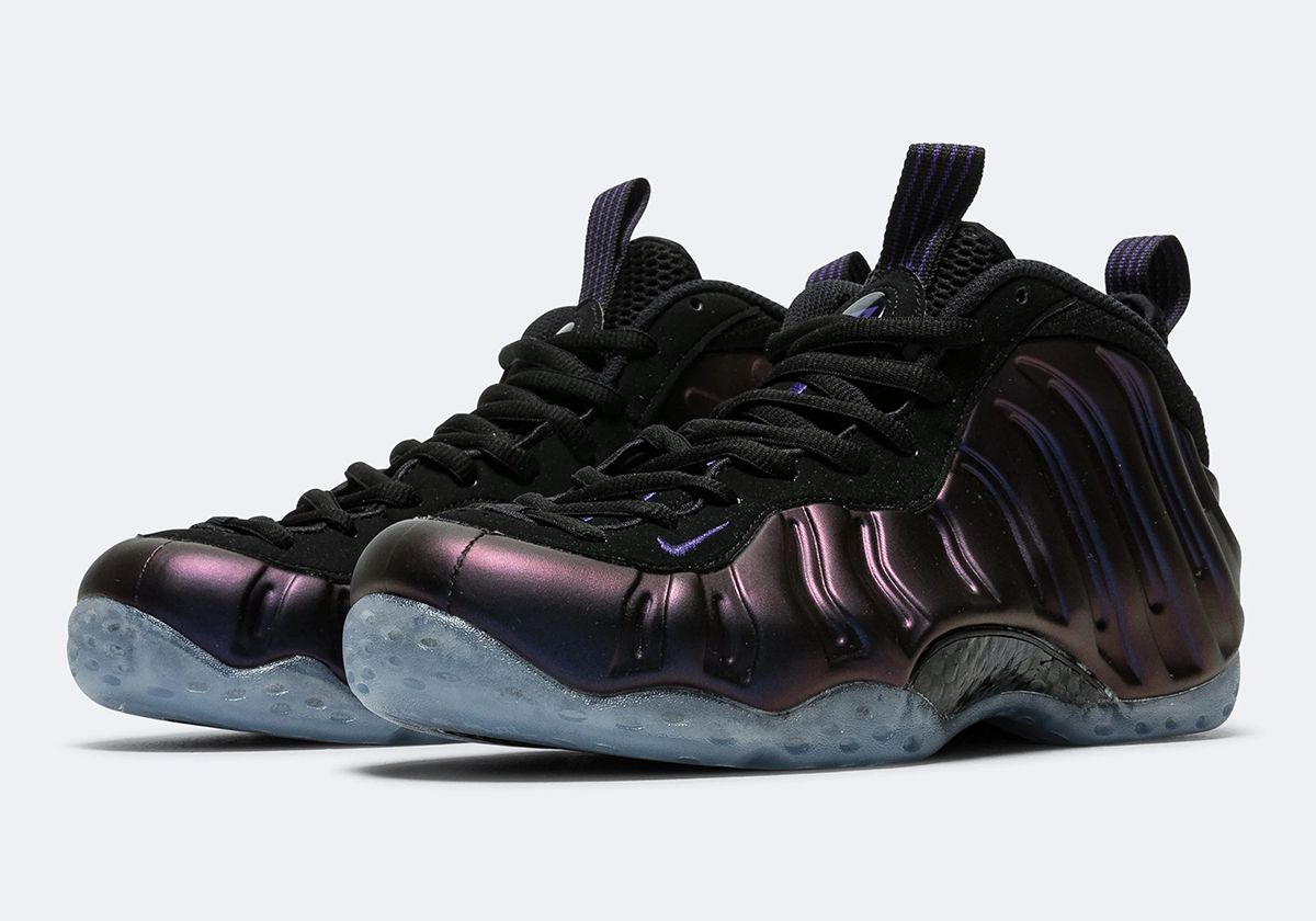 SneakerNews's tweet photo. Nike Air Foamposite One "Eggplant" releases on February 14th 🍆 https://t.co/prG511zXTK