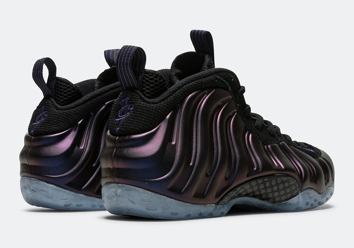 SneakerNews's tweet photo. Nike Air Foamposite One "Eggplant" releases on February 14th 🍆 https://t.co/prG511zXTK