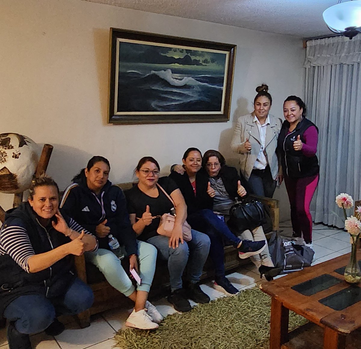#EquipoADMM Un gusto coincidir con cada una de ustedes, amigas leales 
<a href="/alfredodelmazo/">Alfredo Del Mazo</a> <a href="/EduardoFloMa1/">Eduardo Flores</a> 
#Dtto26 #Dtto43