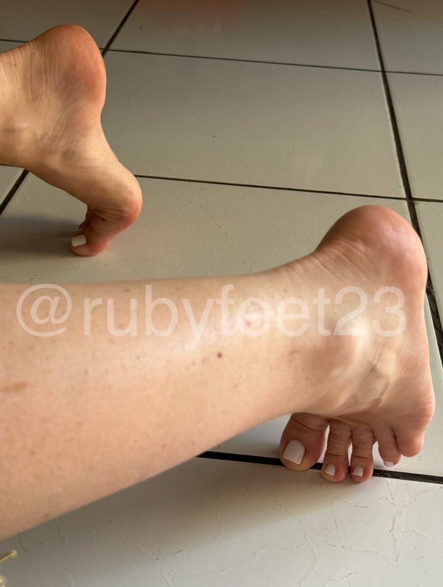 rubyfeet23's tweet image. #feet #foot #pes #pezinho