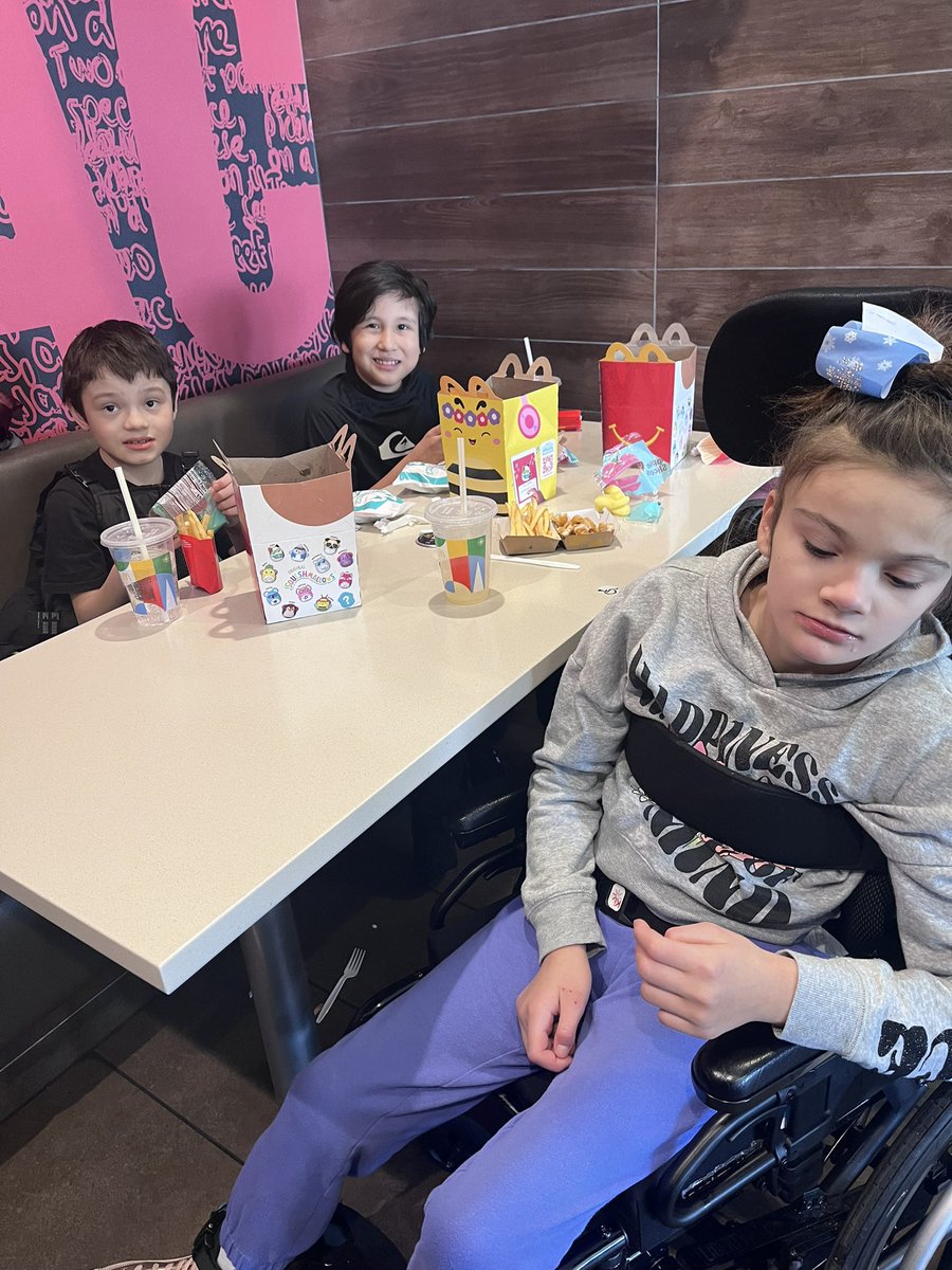 Amanda Guida tweet media