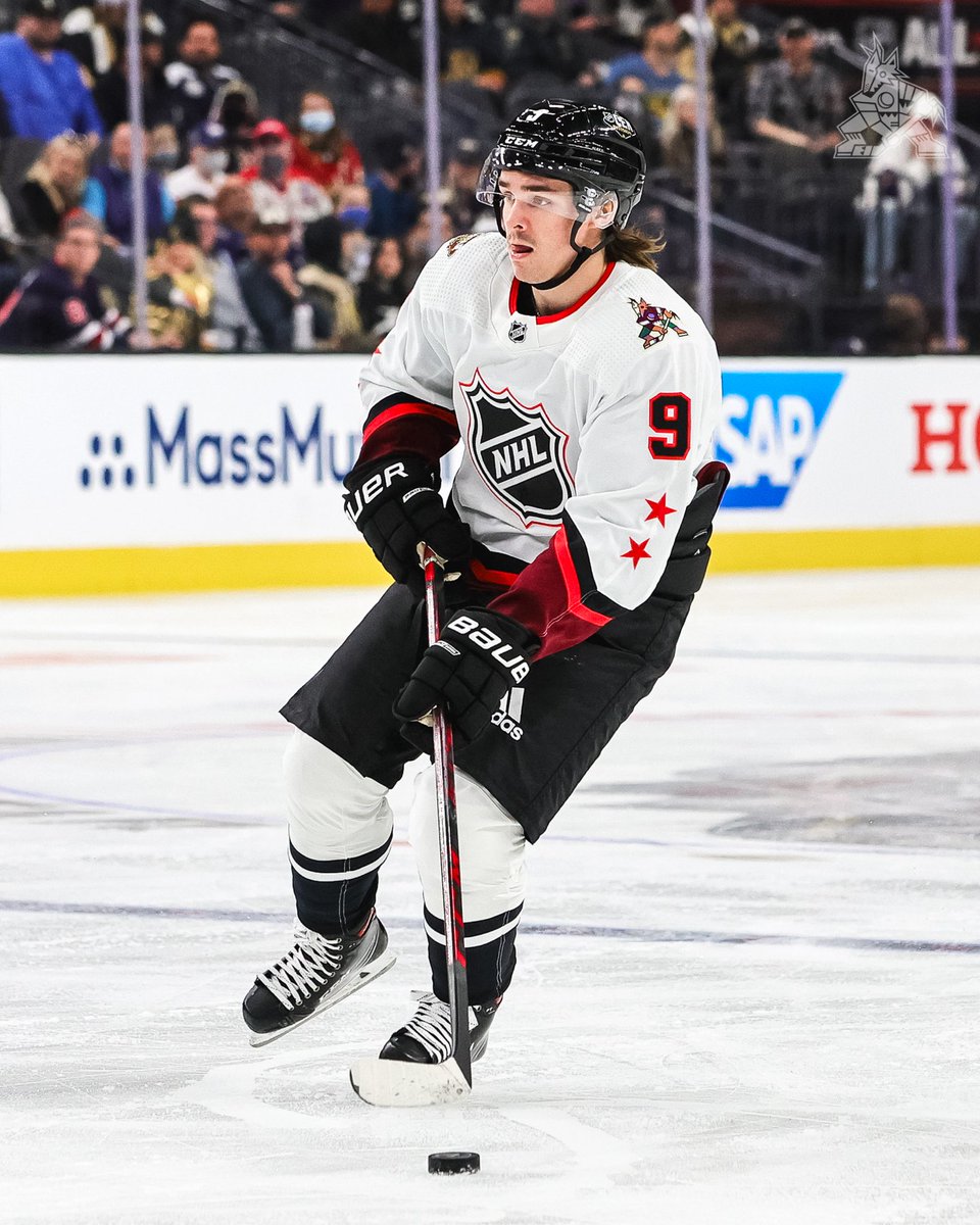 ArizonaCoyotes's tweet photo. Throwing it back to @ClaytonKeller37’s last few appearances at All-Star 🌟 Get your votes in before 11:59pm ET tonight! 

#NHLAllStarVote #ConnorIngram 
#NHLAllStarVote #SeanDurzi
#NHLAllStarVote #MatiasMaccelli
#NHLAllStarVote #LawsonCrouse https://t.co/2p7Nwc8G48