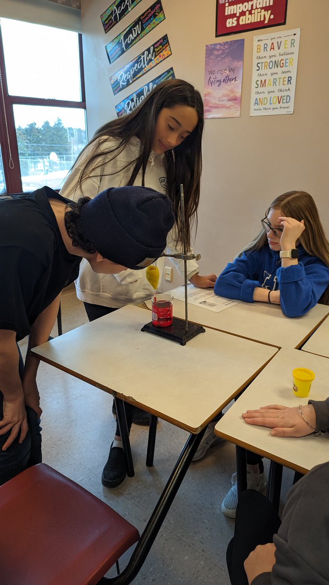 MrsBooneS's tweet photo. 7-3 et les thermoscopes! @VillanovaSchool https://t.co/zK0ZHWnJTW