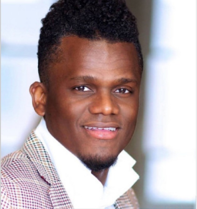 ZonePresse_'s tweet photo. 🍁🇨🇮Par Gbeuli Guero, Secrétaire Général de la Chambre de Commerce canadienne. 

À l’aube du coup d’envoi de la Coupe d’Afrique des Nations, nous célébrons non seulement nos joueurs, notre football, mais aussi la richesse et la diversité de notre continent.

Le sport, en particulier le football, possède cette merveilleuse capacité à nous inspirer à nous dépasser, à donner le meilleur de nous-mêmes, à penser collectif. . Quels merveilleux enseignements à exporter au- delà des stades de football !

Montrons au monde, à nos jeunes et à nous-mêmes, que malgré les défis, la victoire demeure possible ! Chaque obstacle peut être surmonté grâce à la persévérance, au labeur et à la détermination.

Ce message résonne particulièrement à travers la Côte d’Ivoire, pays hôte de cette édition. Par son histoire et son peuple, la Côte d’Ivoire incarne la résilience, la persévérance et la capacité de se métamorphoser. Nous avons surmonté des épreuves, évolué, et continuons à édifier un avenir meilleur. En prônant la paix, la réconciliation et le travail collectif, nous renforçons les fondations d’une société plus unie, prospère et solidaire.

Ensemble, transformons les défis en opportunités, les différences en atouts, et construisons un avenir où chacun pourra s’épanouir. En soutenant la Côte d’Ivoire dans l’organisation de cet événement majeur, nous affirmons notre engagement envers la paix, le progrès et la solidarité. C’est un appel à l’unité, à la créativité et à l’innovation, car c’est ensemble que nous forgerons un avenir radieux pour notre nation et les générations futures.

Pendant ces quelques jours où la Côte d’Ivoire accueillera des milliers de supporters des équipes en compétition, saisissons cette opportunité pour mieux nous connaître, échanger sur nos défis communs, partager nos solutions et nos expertises, pour construire ensemble une Afrique plus forte.

Que la Coupe d’Afrique de Football soit l’occasion de célébrer la diversité, de promouvoir la paix et l’unité, et de démontrer au monde entier la force et la résilience du peuple ivoirien. Travaillons main dans la main pour bâtir un avenir où chacun pourra réaliser ses aspirations, dans un climat de paix, de tolérance et de prospérité.

Et que le meilleur gagne ! Que l’Afrique gagne !

*Gbeuli Guero est un entrepreneur Ivoiro-Canadien…