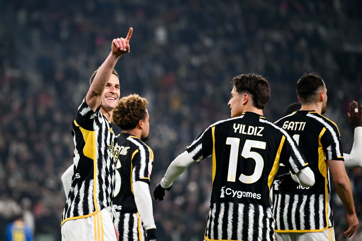 juventusfcen's tweet photo. See 🫵 in the #CoppaItaliaFrecciarossa Last Four 😀 https://t.co/DQC4r3HmvN