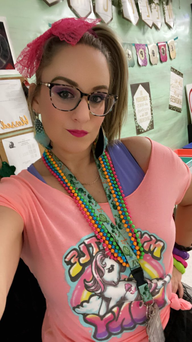I 💕 Decades Day! <a href="/LakeviewMS/">Lakeview MS</a> #LeaveALeopardPrint