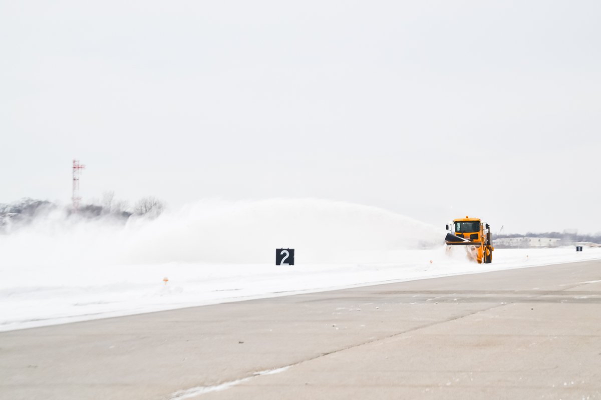 Due to this weekend's winter storm, many of our airlines are allowing passengers to change their travel plans for free. Some airlines may delay or cancel flights on Friday or Saturday. Be sure to check with your airline for the latest flight status or to change your itinerary.