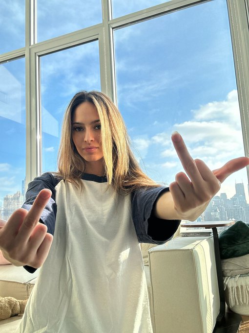 ✨gm✨ to all the bitch ass hoes that hate me the most https://t.co/VFvtjIntax