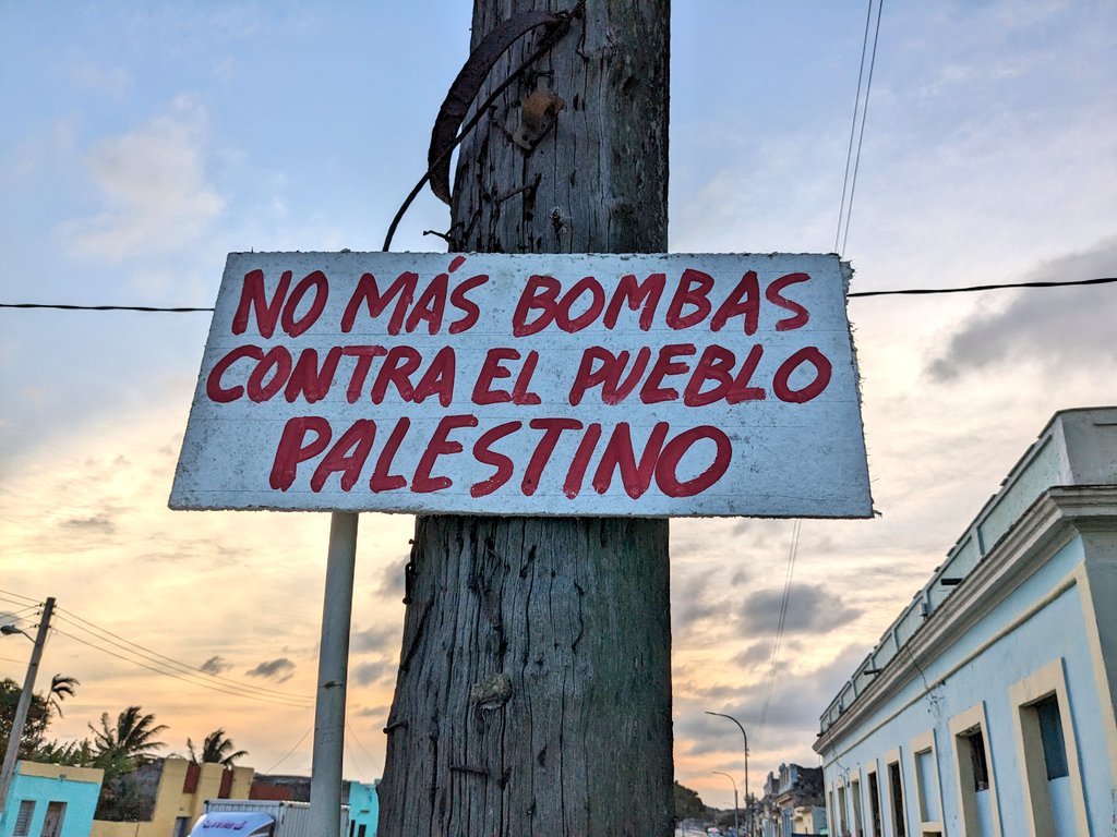 saw these signs posted in Matanzas a few days ago. a city whose name means 'massacres' knows a genocide when it sees one.