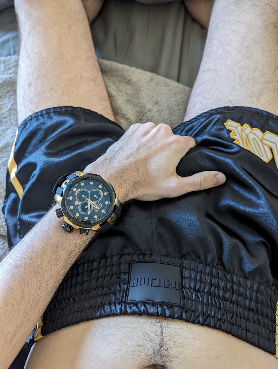 ConnoHenr's tweet photo. New toy, Invicta Venom 🐍 https://t.co/T3FSQtkLSd