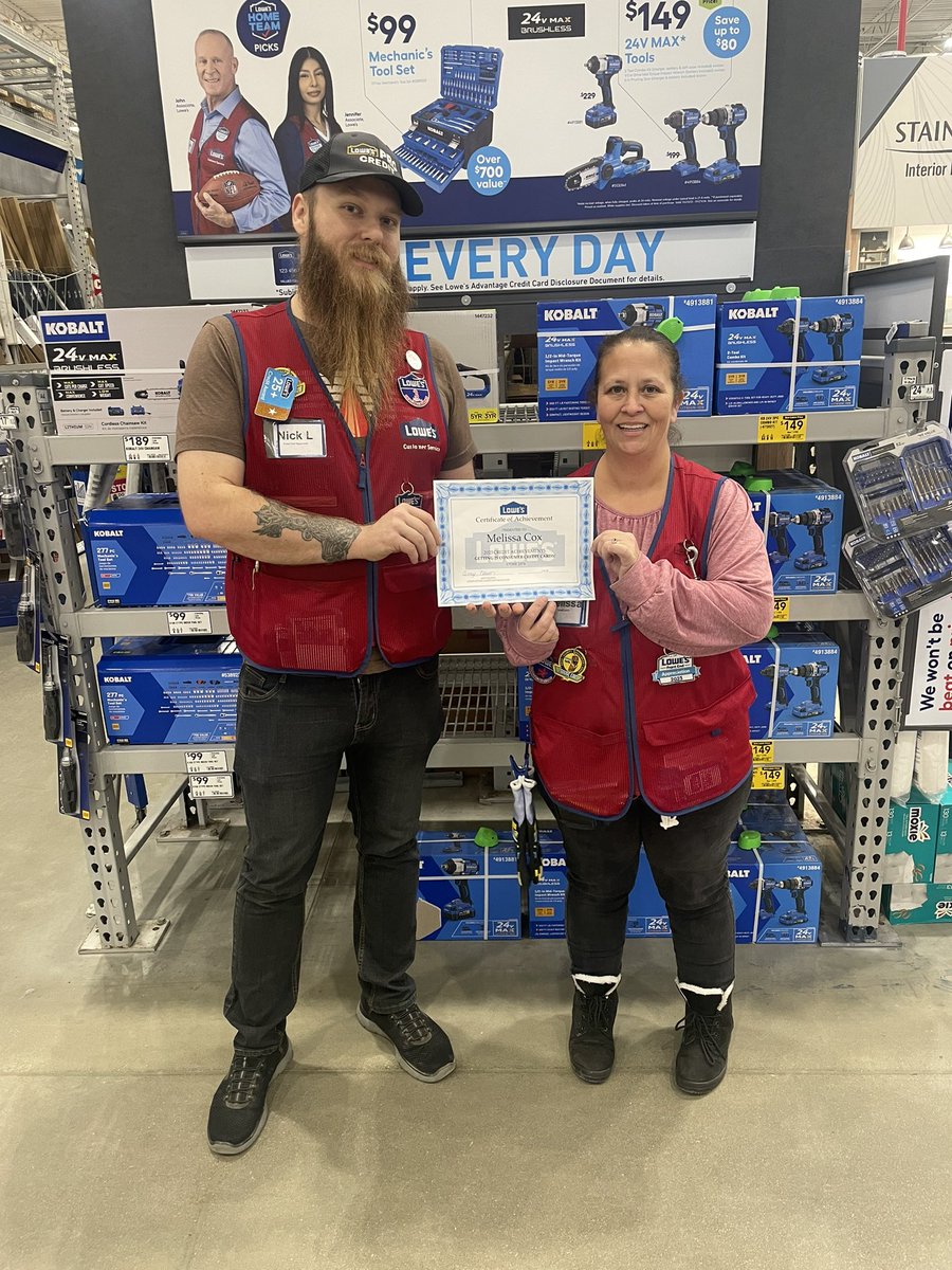 Lowes2374's tweet photo. Shout Out to our #Head #Cashier Melissa for getting over 25 #Consumer #creditcards this year at @lowes2374! Thank you for being a great #example of #SMART #customerservice and an asset to our #frontend #team! @Anthony_Battle1 https://t.co/4UpRDGAa6L