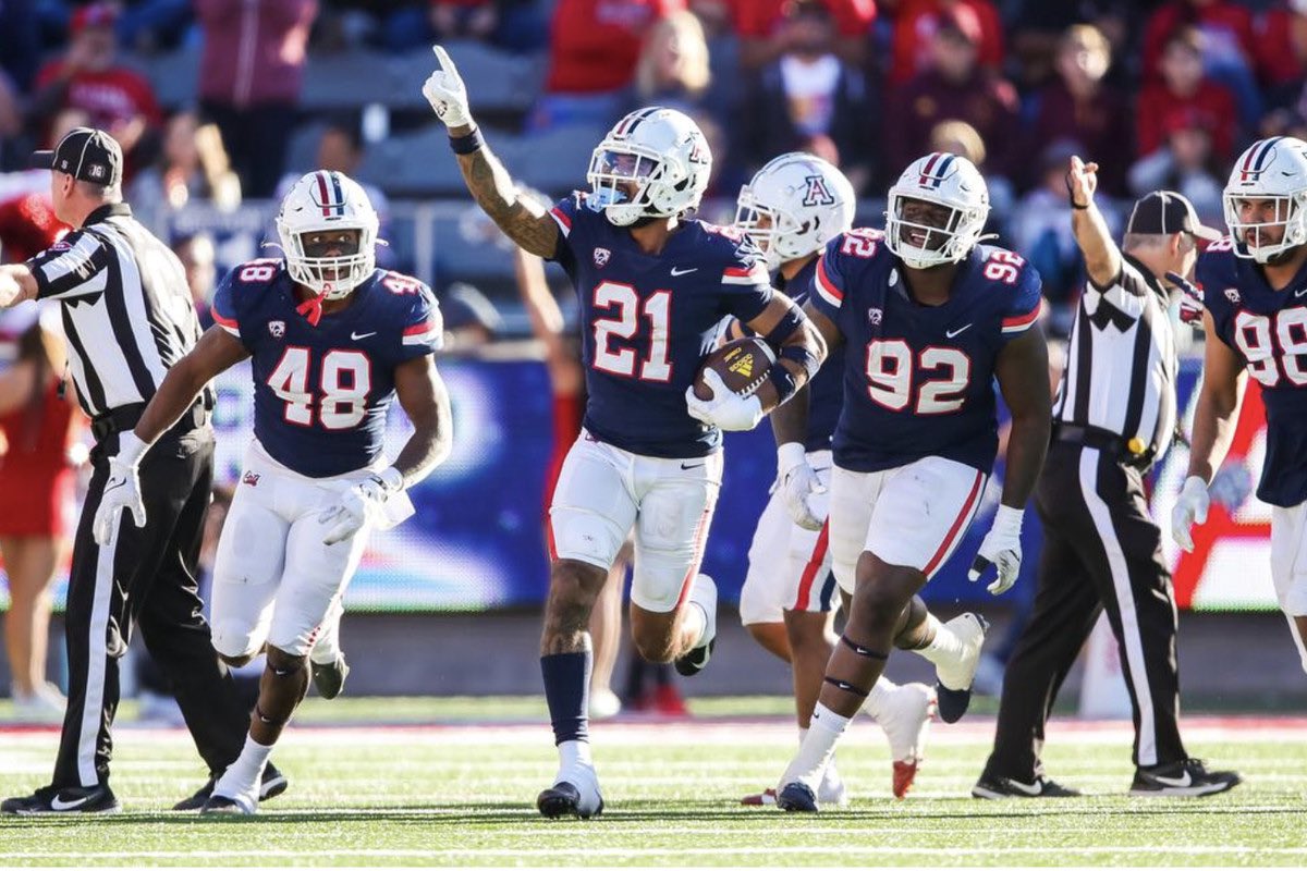Tyler Hudson (@4xtyty) on Twitter photo Excited to say iโll be at the University of Arizona! ๐ป!!
@hitlistsports1 <a href="/Ballhawk__8/">Armond Hawkins JR โMondoโ</a> <a href="/CoachTroop3/">elite_Threatz</a> <a href="/NateRozzelle/">Coach Nate Rozzelle</a> Excited to say iโll be at the University of Arizona! ๐ป!!
@hitlistsports1 <a href="/Ballhawk__8/">Armond Hawkins JR โMondoโ</a> <a href="/CoachTroop3/">elite_Threatz</a> <a href="/NateRozzelle/">Coach Nate Rozzelle</a>