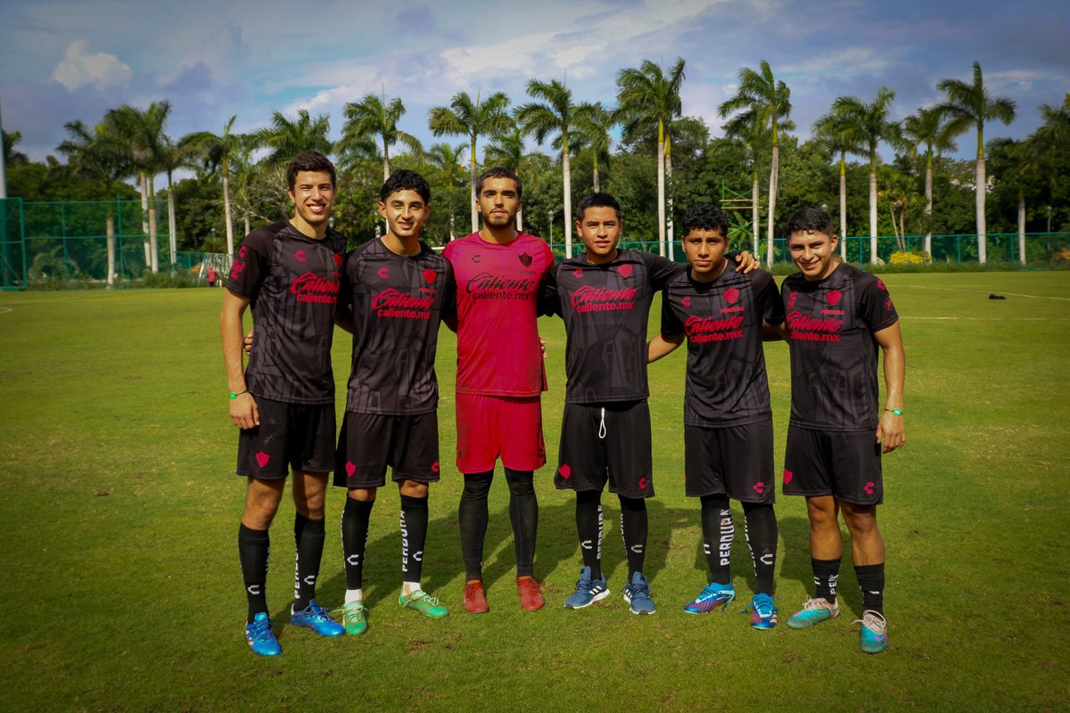 ManuelVils's tweet photo. 📌 La cantera de Atlas en el primer equipo ⤵️

Algunos me habían pedido este hilo. Veremos su nombre, edad, posición, características y algunos números.

Es interesante conocer el futuro del Atlas 🔴⚫️ https://t.co/NjnBqTDTKS