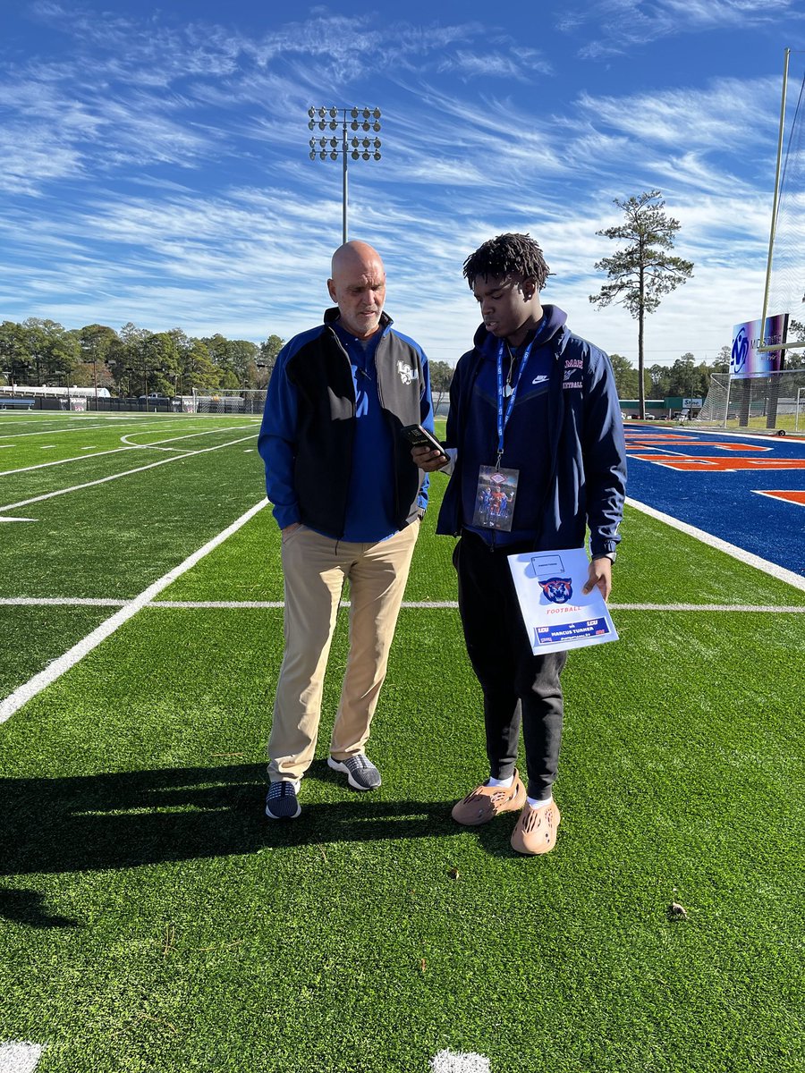 xtherealmtjx's tweet photo. Had a great time in Louisiana for the @LCU_ftball OV. Thanks for having me @tyson_andrus @jai_melancon 💙🧡 https://t.co/dUls0eqA1V