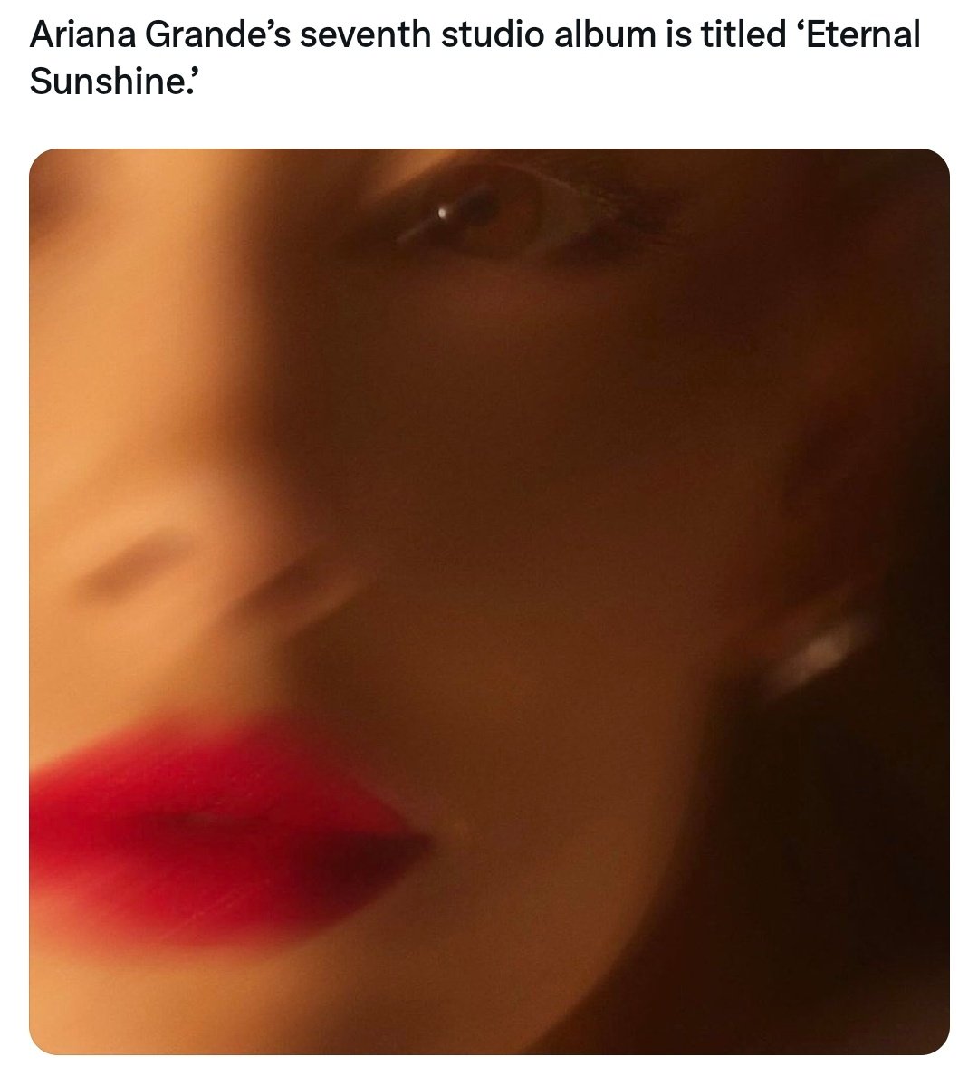 uhatetoIuvme's tweet photo. CHICAS yo no dejo de pensar en las muchísimas referencias que ariana metió en este proyecto y lo muy presente que tuvo a mac al momento de hacerlo. desde el titulo del album hasta los lyrics. ella realmente puso su corazón en este trabajo 🤍 sobbing https://t.co/WG6Ke28cVH
