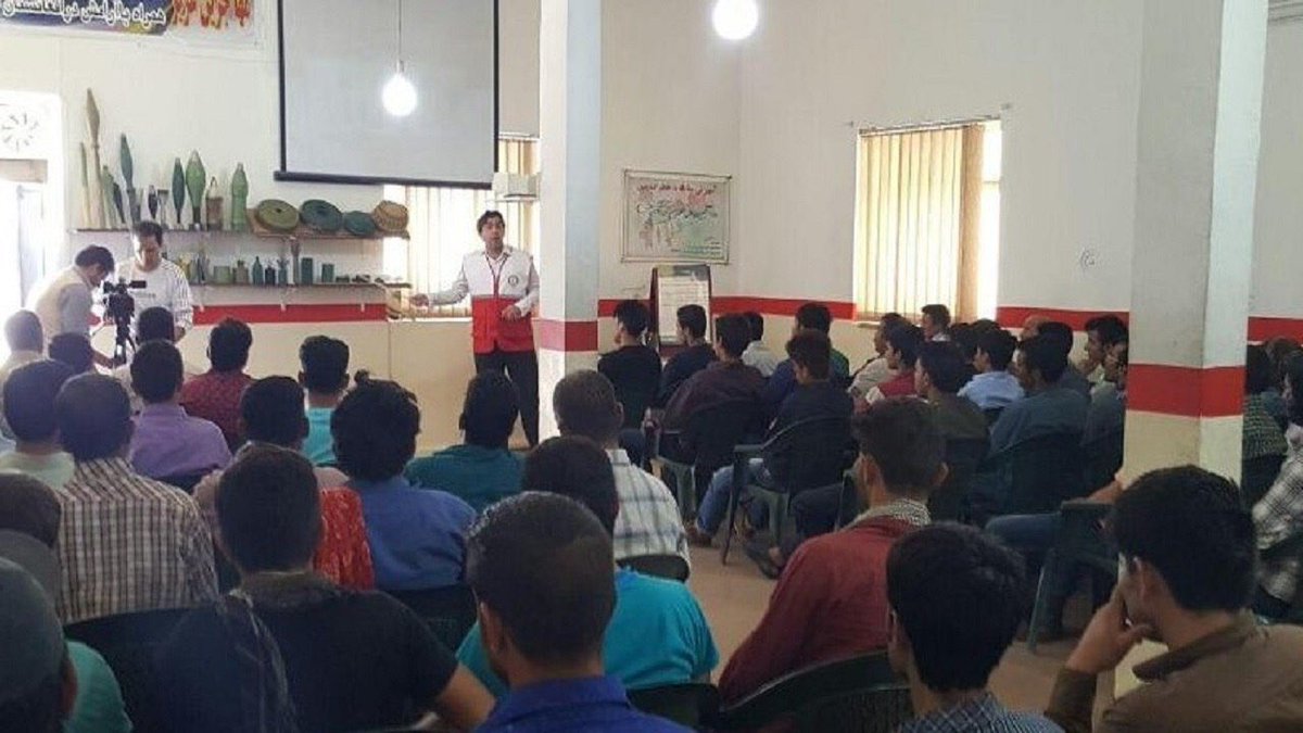 DMBaghfalaki's tweet photo. .Last year, @Iran_RCS S-Khorasan provided #RASB & #MineAwareness Training to 312,443 #Afghans aimed to raise awareness on perils of landmines & unexploded ordnance during #VoluntaryRepatriation at #Dugharun & #Taybad border crossings; 20 daily sessions to average 1300ppl.
@IFRC https://t.co/nuuWoggO6r