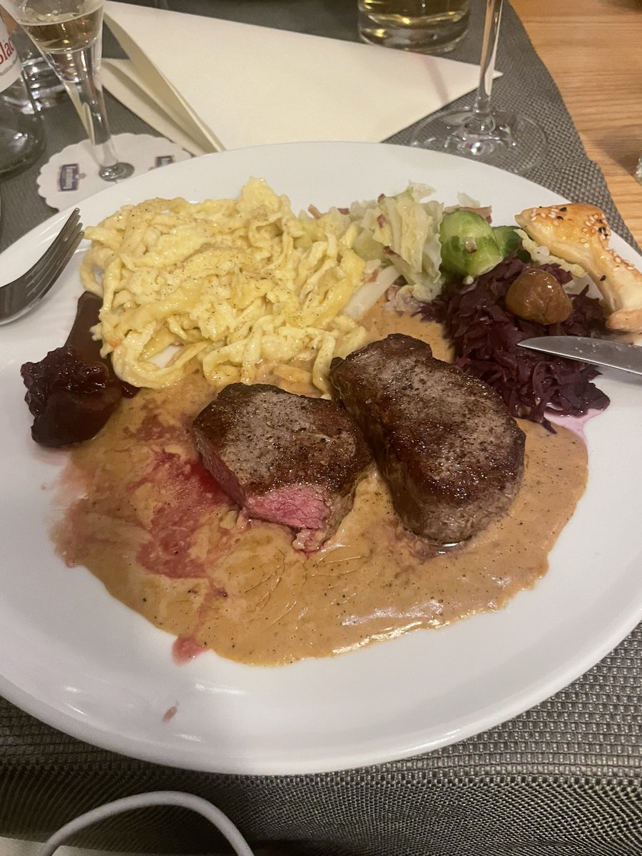 Dana Zezzo tweet media