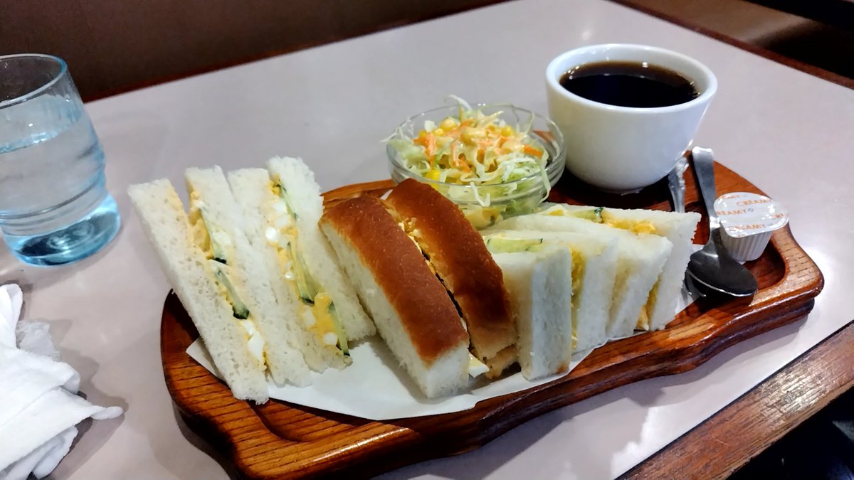 おはようございます。
昨日から名古屋出張。
今日はモーニングからスタート。
