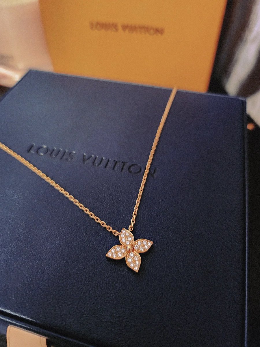 The necklace that I bought for my friend's birthday is so cute