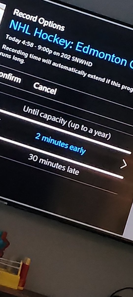 Notbothered01's tweet photo. @Shawhelp 
Why are the only options for an early recording on time , 1 minute early, 2minutes early. They should at least be 5 15 or 30 mins. To help with sport recording , you recording 30 mins extra ? https://t.co/p0biDQgDBl