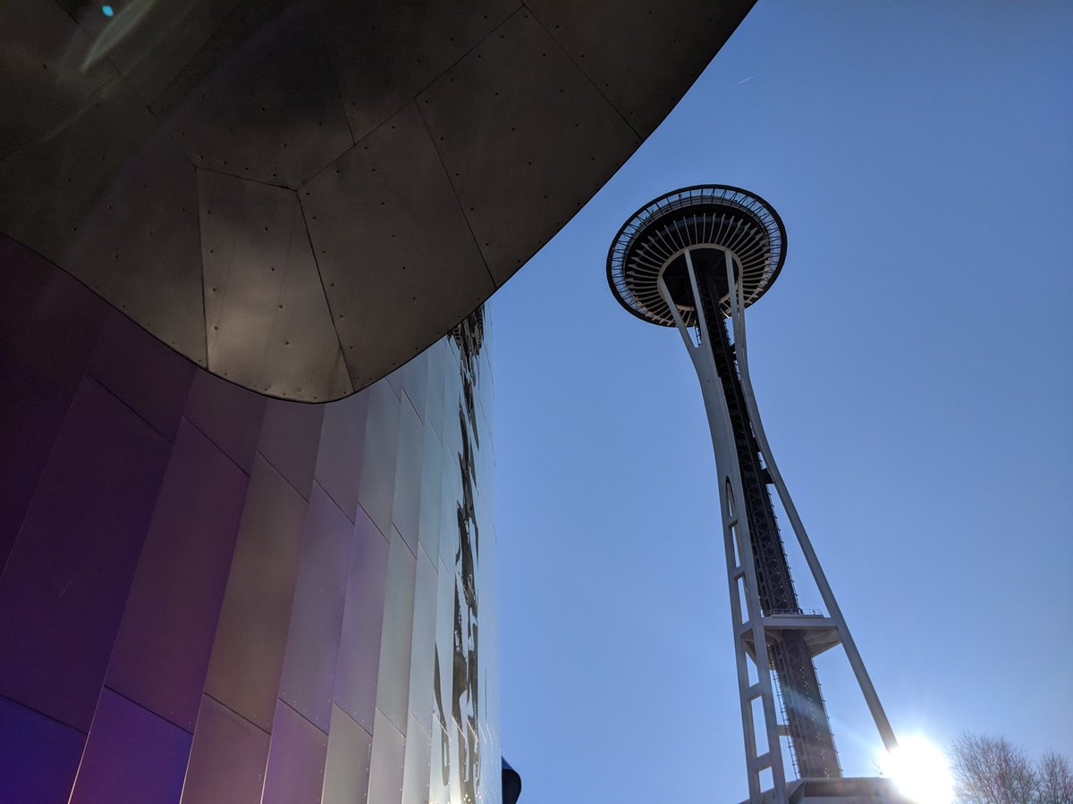 Mr_Tatsu's tweet photo. @interesting_aIl I did same thing at Seattle. https://t.co/q8kRZgf3mK