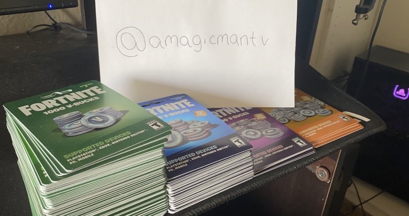 amagicmantv's tweet photo. What I have stocked &amp; ready for my actives on Twitter 👇🏼

40x Gilded Elite Bundles
25x Rogue Agent Packs
30x Voidlands Quest Packs
20x Chill Vibes Pack
5x Bioluminescence Packs
5x Darkfire Bundles
10x 1000 VBucks Cards

Like this tweet if you are active &amp; want a code in the DMs❤️ https://t.co/6QgclHXnGu
