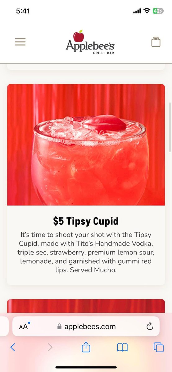layxsnv's tweet photo. Applebees has $4 and $5 Drinks😍❤️ Smoocho Mucho Sips 💘 https://t.co/eDbiNxxNad