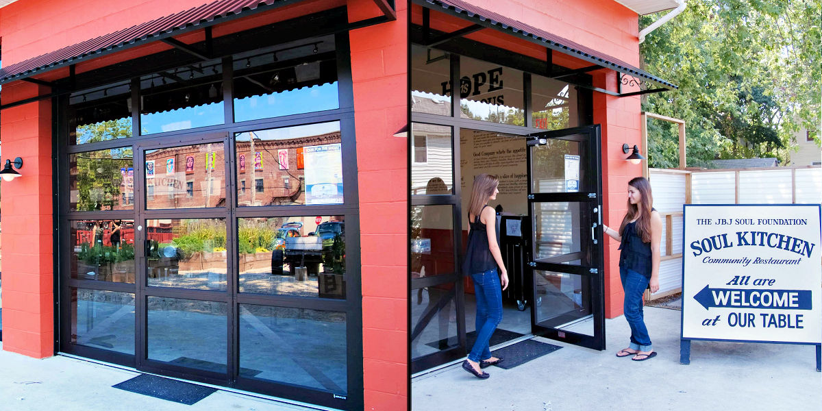 Learn Why ArmRLite's Garage Doors with Man Doors Have Become So Trendy (featured in CPP LUXURY Magazine)
cpp-luxury.com/innovative-amb…

Read About Our Pass-thru Garage Doors 
armrlite.com/garage-doors-w…