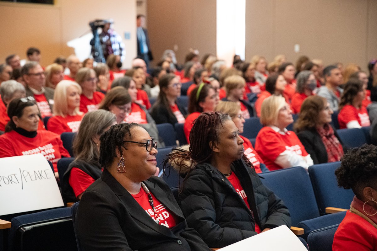 Moms Demand Action tweet media