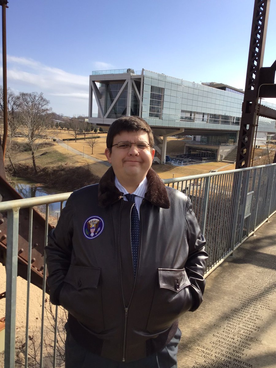 TimWhisenhunt's tweet photo. Well I had to go for an appointment in Little Rock on my birthday but I got here to early so I stop by the @ClintonCenter and went to the Rock Island Railroad bridge to see my name on it for the first time! #clintonpresidentiallibrary #birthday https://t.co/1ehTYq9fmx