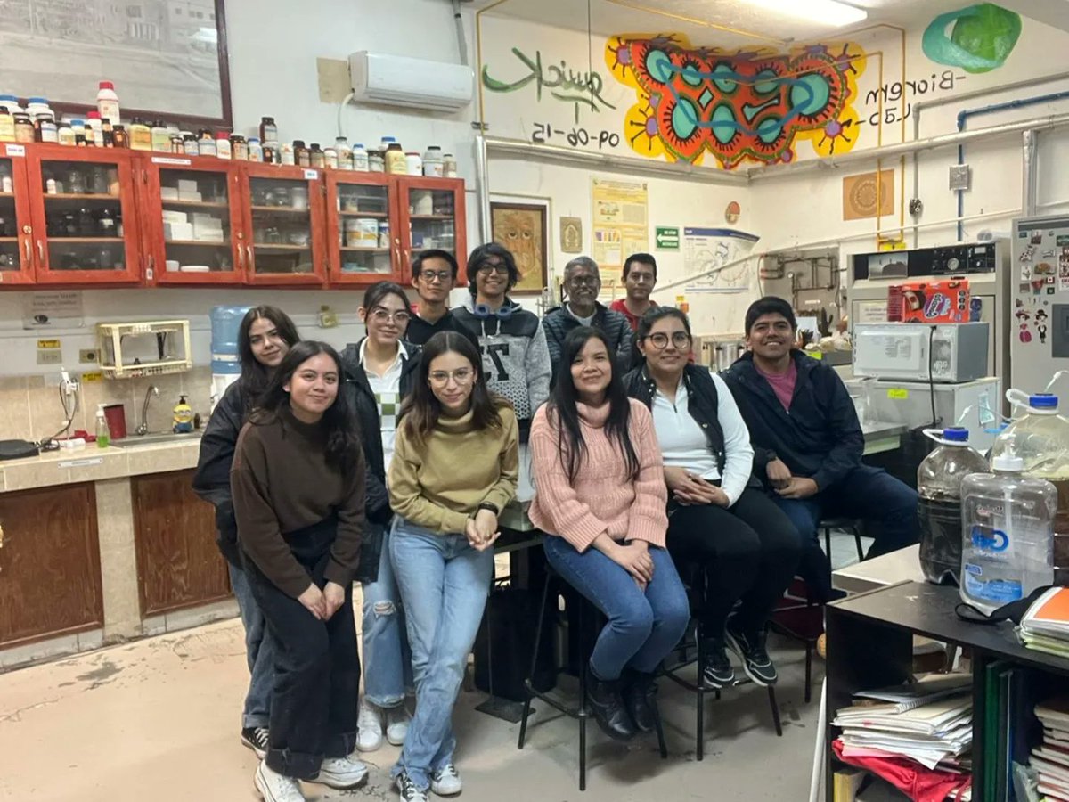 bnagas's tweet photo. Agradezco mucho a MC. AleSánchez, alumna doctorado del @IFC_UNAM por compartir su trabajo de investigación "Evaluación de la función mitocondrial en fibroblastos humanos como un acercamiento para el diagnóstico enfermedades mitocondriales en pacientes pediátricos" #BioremLab 1/2 https://t.co/EhNVoV62zb