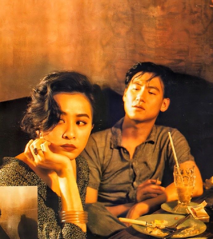filmes_e_filmes's tweet photo. Carina Lau e Jacky Cheung durante as filmagens de "Days of Being Wild", drama de 1990 do mestre Wong Kar-wai.♥️🎥
#carinalau #jackycheung #wongkarwai #daysofbeingwild https://t.co/D5UKAVcs68